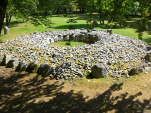 the clava cairns